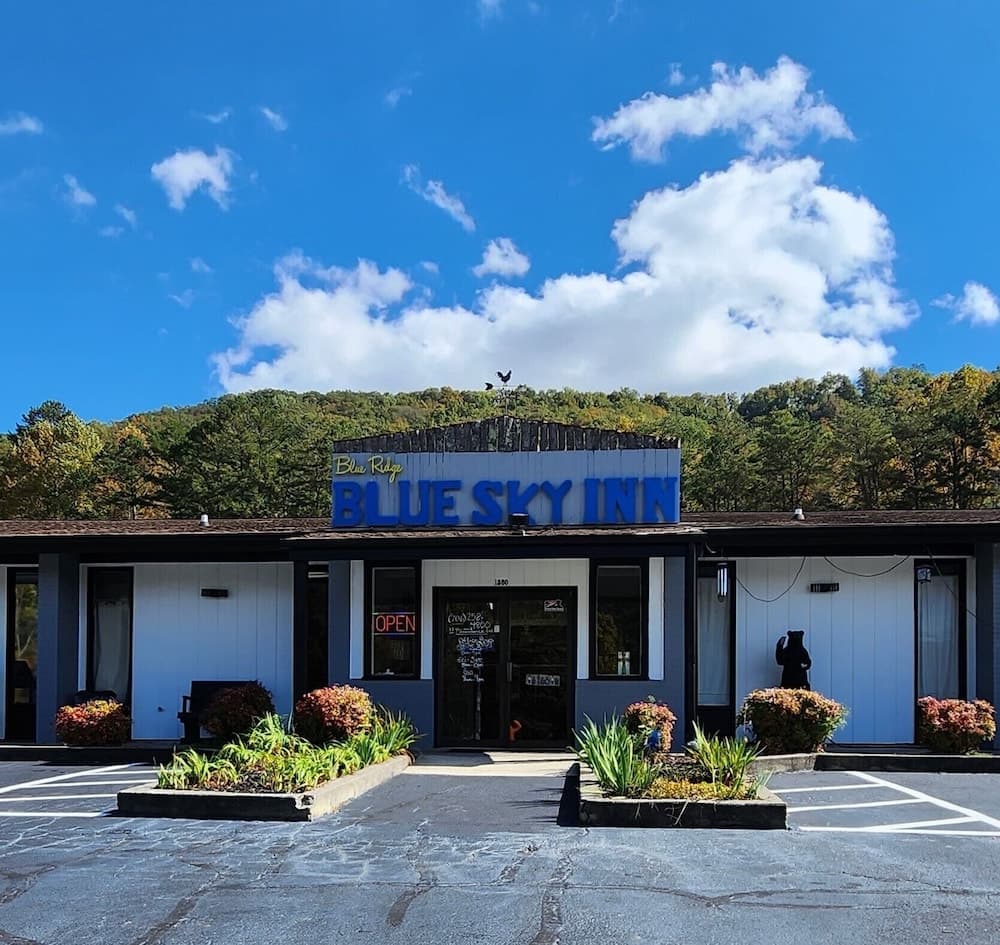 Blue Sky Inn featured exterior or lobby in Blue Ridge, GA — similar hotel