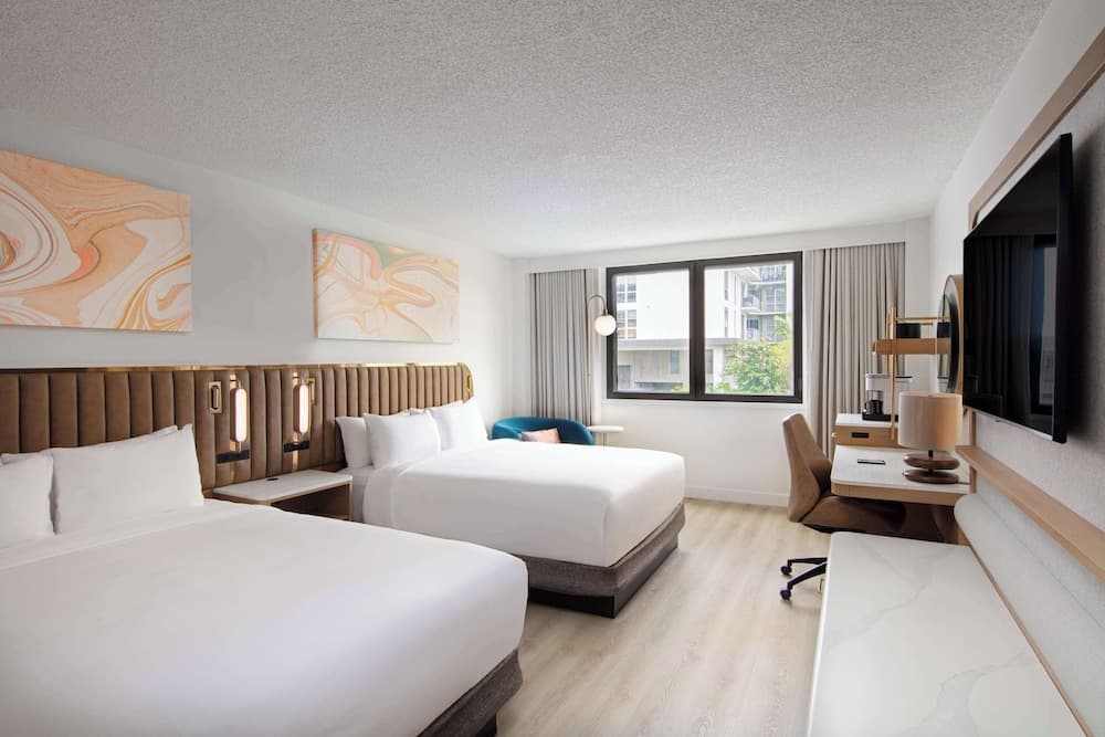Sonesta Miami Airport property views in Miami, FL — gallery photo 3