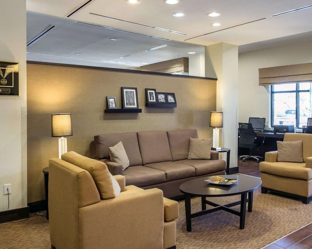 Sleep Inn & Suites Dripping Springs - Austin Area gallery photo in Dripping Springs, TX — image 36
