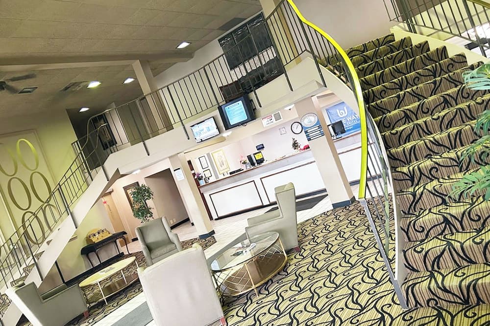 Blue Way Inn & Suites La Crosse gallery photo in La Crosse, WI — image 21