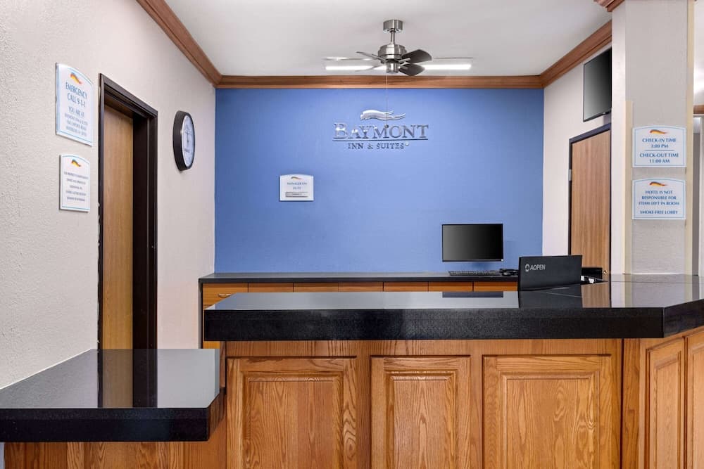 Baymont by Wyndham Waterloo interior in Waterloo, IA — gallery photo 2