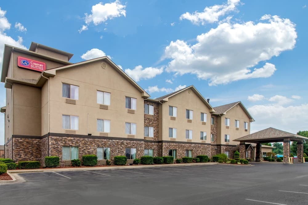 Comfort Suites Danville featured exterior or lobby in Danville, KY — similar hotel