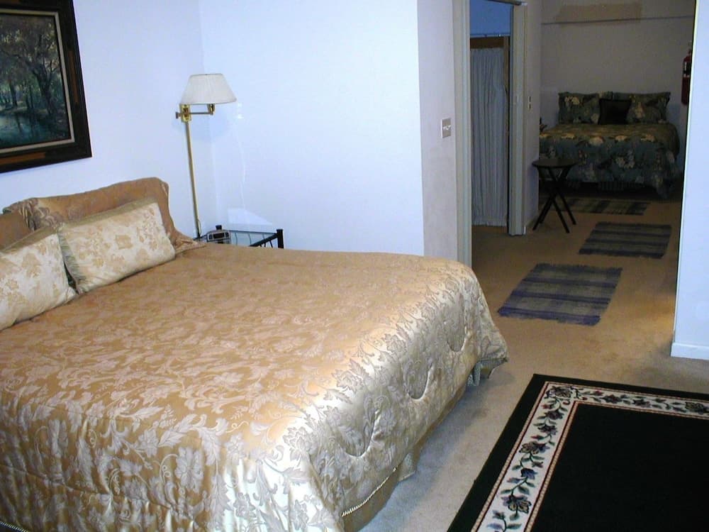 The Columbia Inn at Peralynna Manor gallery photo in Columbia, MD — image 117