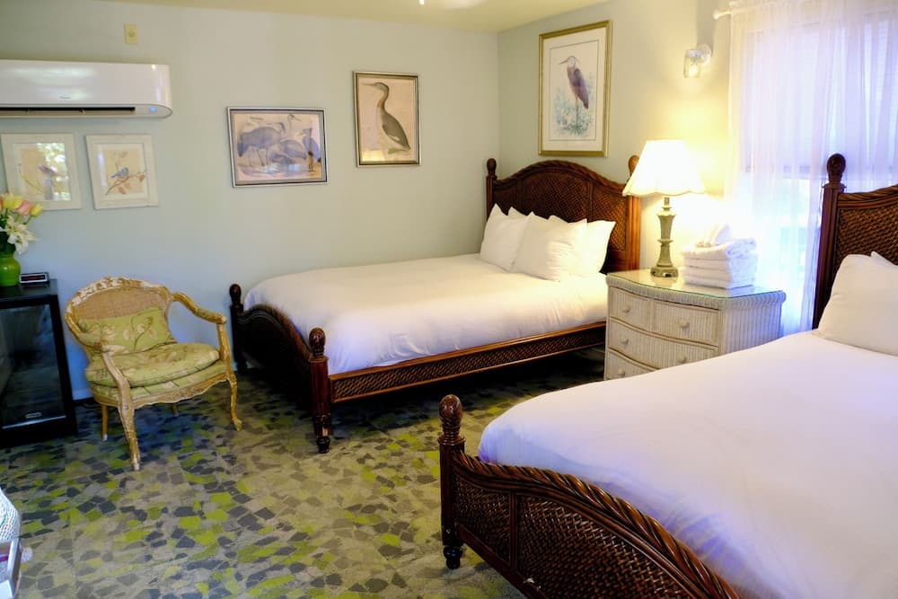 Yosemite Bug Rustic Mountain Resort featured exterior or lobby in Midpines, CA — similar hotel