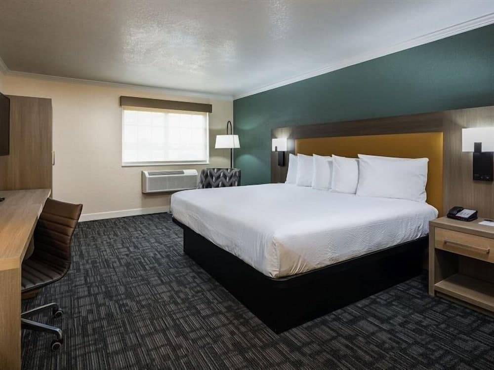 Comfort Inn Hayward - Oakland South gallery photo in Hayward, CA — image 7