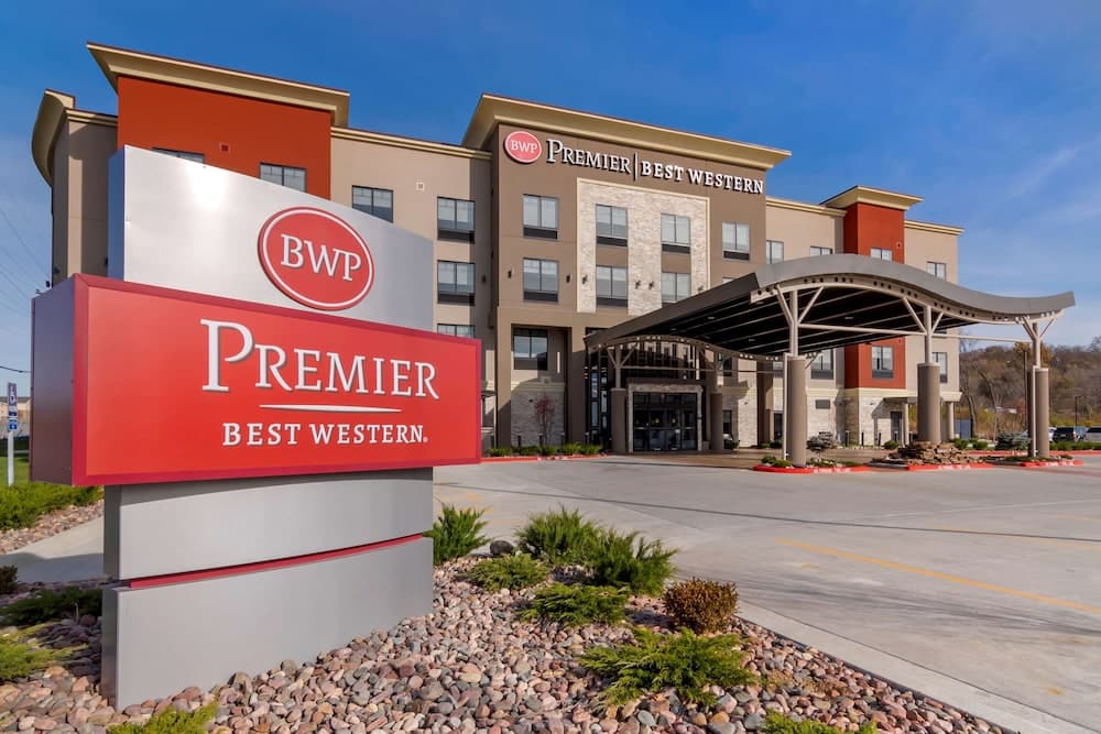 Best Western Premier Liberty Inn & Suites — hotel in Liberty, Missouri