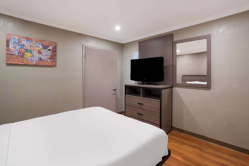 Econo Lodge Vallejo Fairgrounds gallery photo in Vallejo, CA — image 30