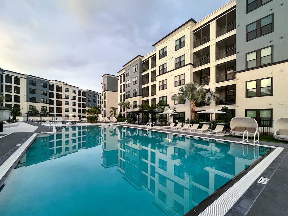Landing Tampa Westshore interior in Tampa, FL — gallery photo 2