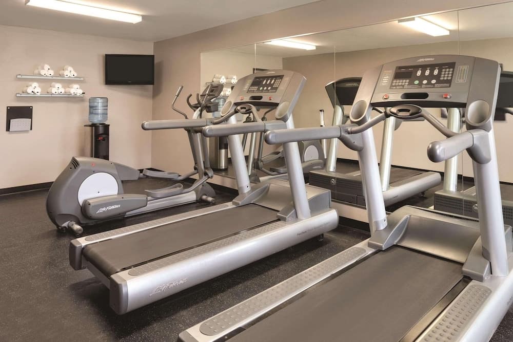 Country Inn & Suites by Radisson, Cedar Falls, IA gallery photo in Cedar Falls, IA — image 24