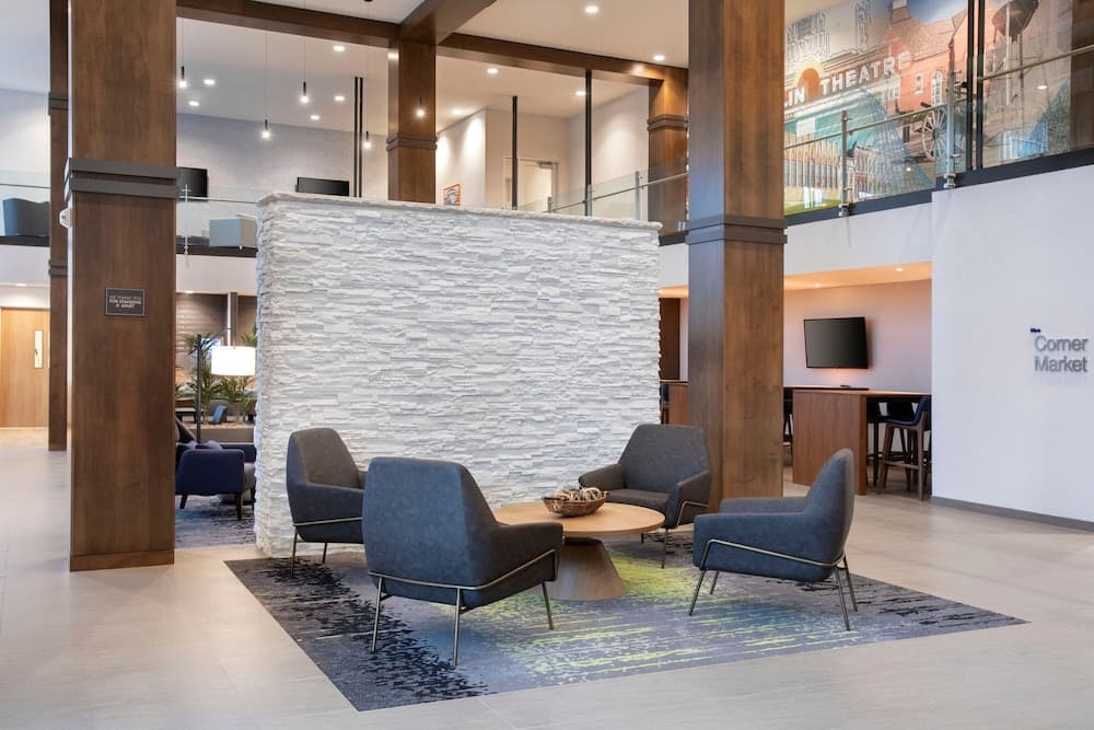 Fairfield Inn & Suites by Marriott Franklin Cool Springs interior in Franklin, TN — gallery photo 2