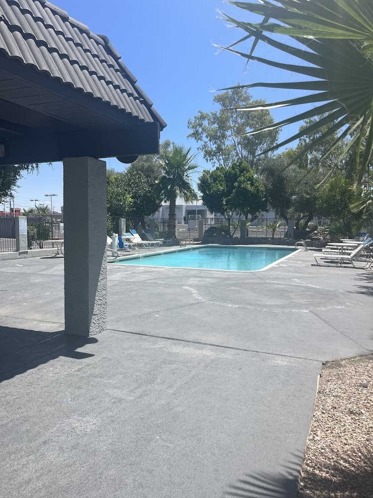 Ocotillo Apartments & Hotel gallery photo in Phoenix, AZ — image 19