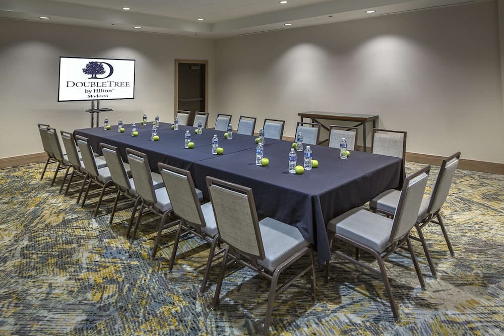 DoubleTree by Hilton Hotel Modesto gallery photo in Modesto, CA — image 6