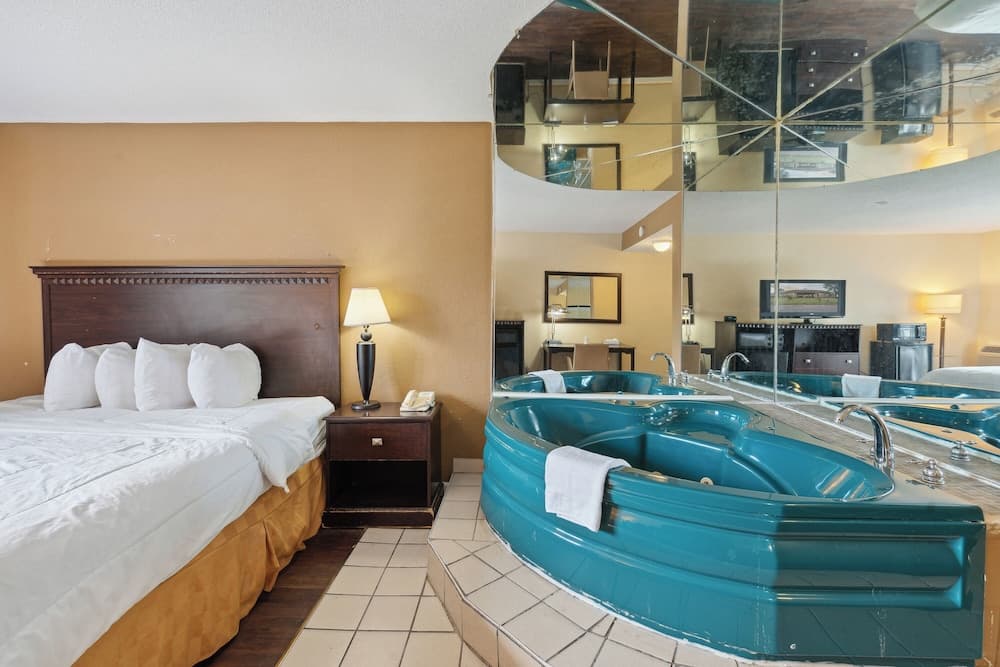 Miami Suites Hotel gallery photo in Toledo, OH — image 28