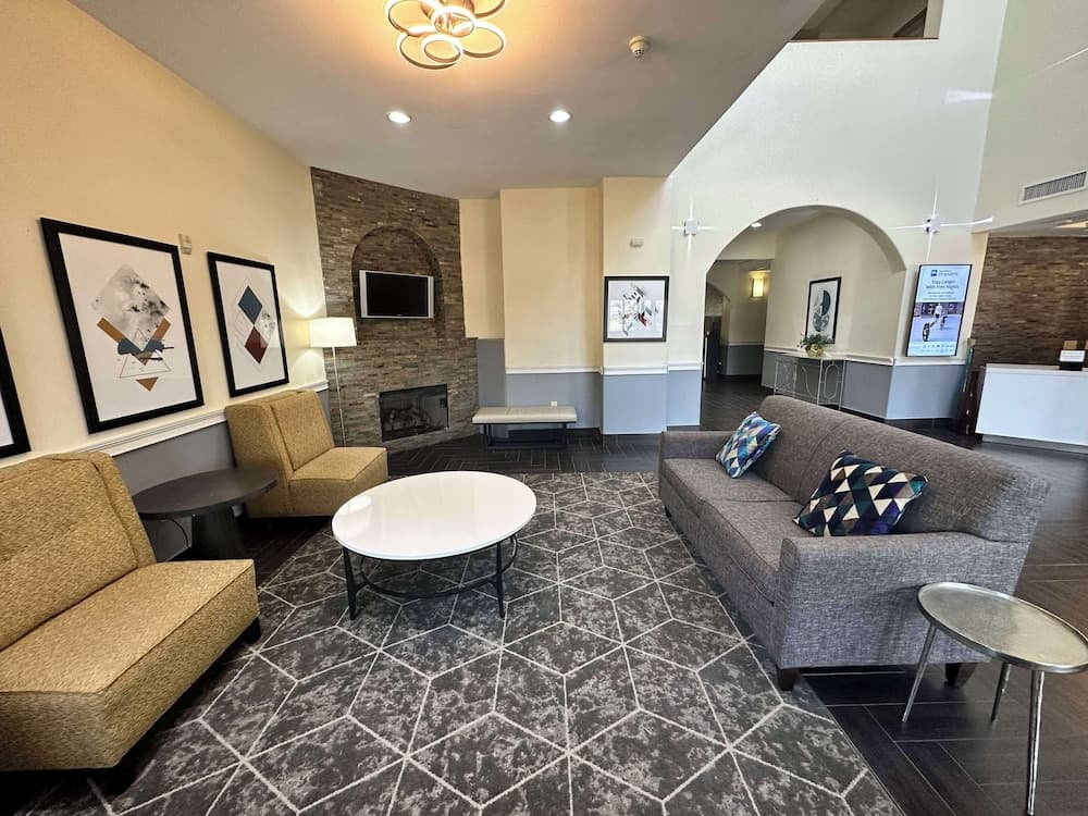 Best Western Plus Bass Hotel & Suites interior in Leeds, AL — gallery photo 2
