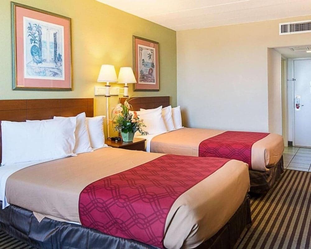 Ocean 27 interior in Virginia Beach, VA — gallery photo 2