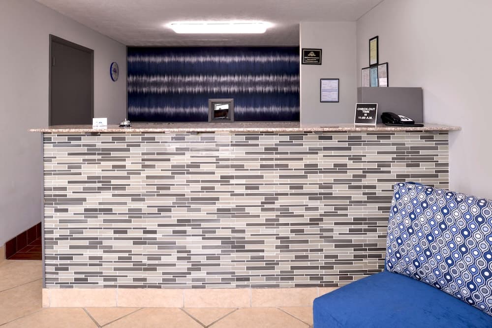 Americas Best Value Inn Monroeville property views in Monroeville, AL — gallery photo 3