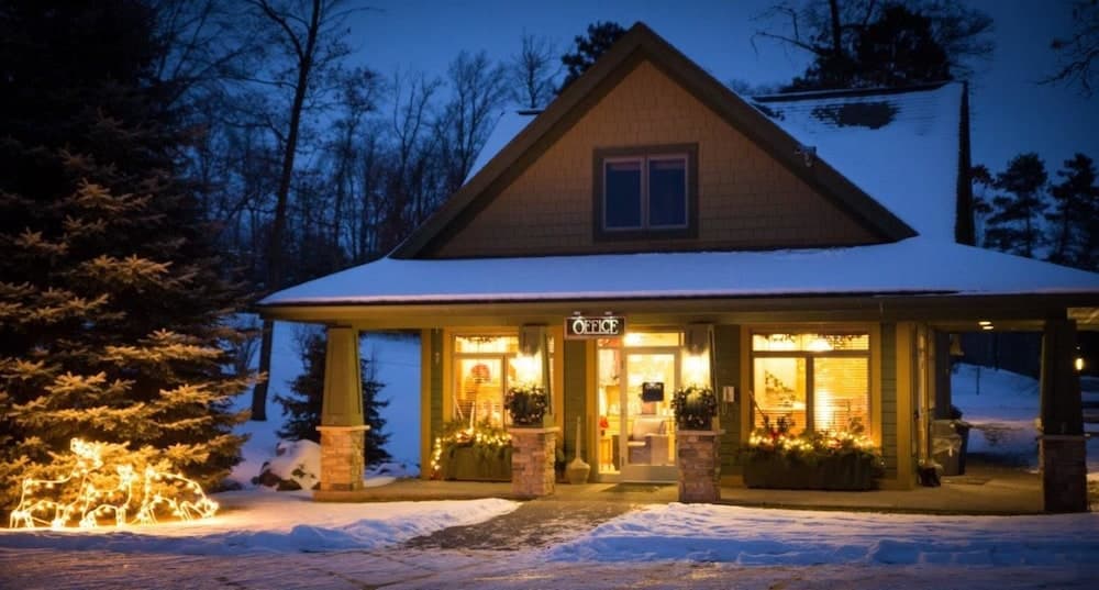 Kavanaugh's Sylvan Lake Resort interior in Brainerd, MN — gallery photo 2