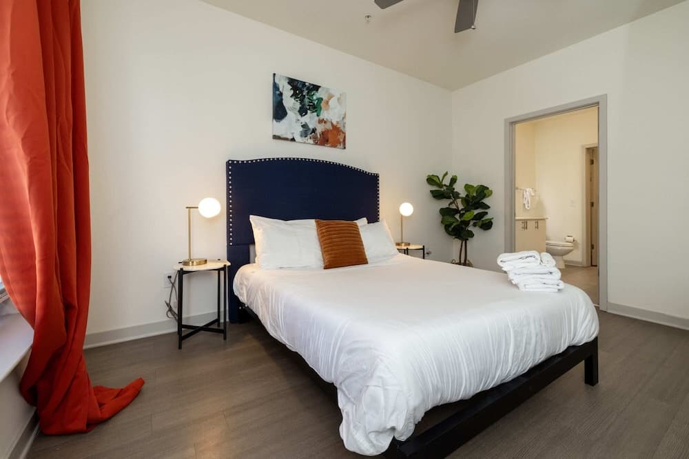 CozySuites at Nulu interior in Louisville, KY — gallery photo 2
