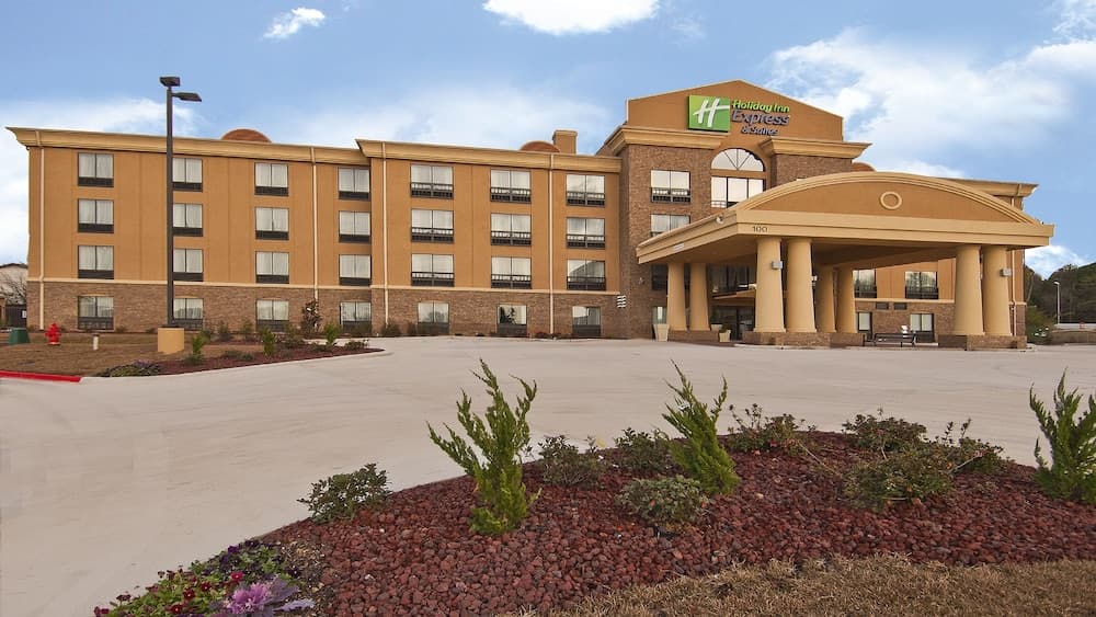 Holiday Inn Express & Suites Jackson / Pearl Intl Airport by IHG featured exterior or lobby in Pearl, MS — similar hotel