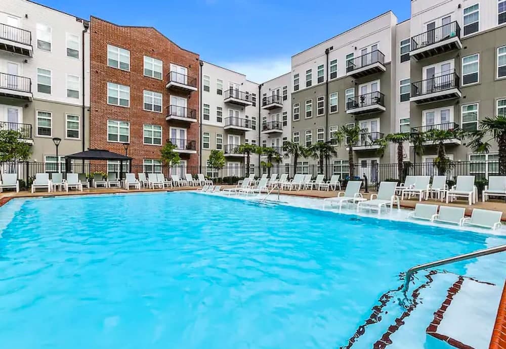 Stylish 2BR Family Apartment by Dtla featured exterior or lobby in Los Angeles, CA — similar hotel