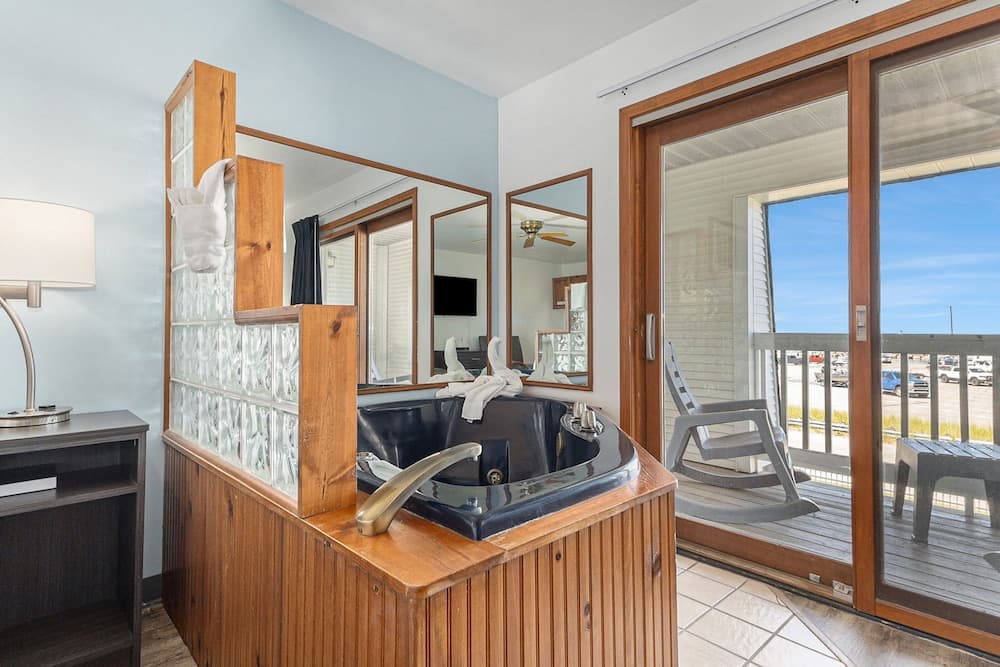 Snyder's Shoreline Inn gallery photo in Ludington, MI — image 115