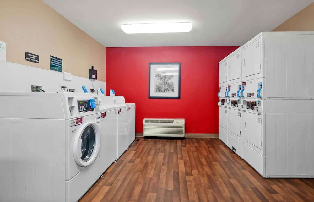 Extended Stay America Suites Los Angeles Torrance Harborgate gallery photo in Torrance, CA — image 11