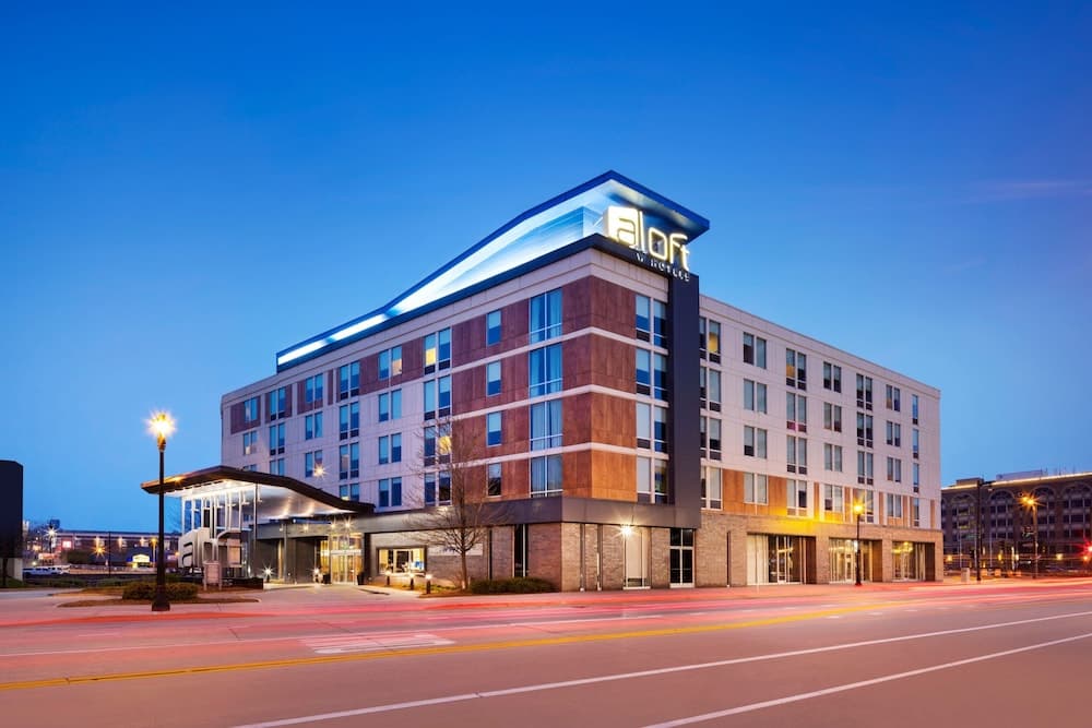 Aloft Milwaukee Downtown — hotel in Milwaukee, Wisconsin