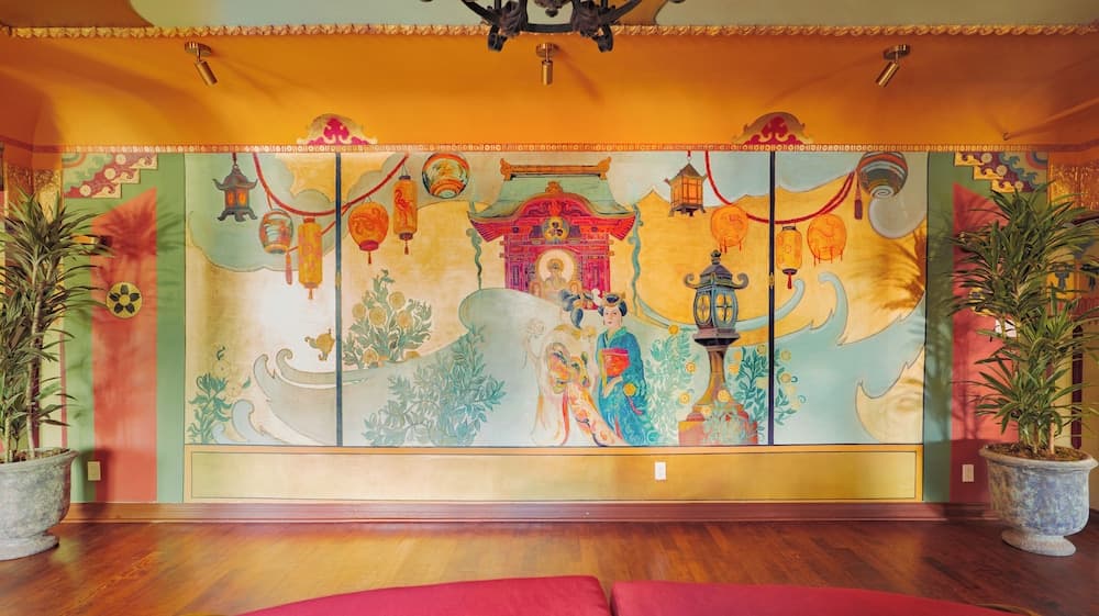 The Nirvana Apartment Hotel interior in Los Angeles, CA — gallery photo 2