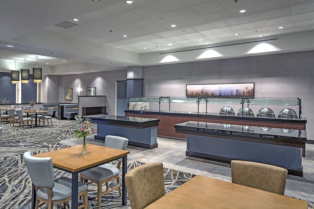 DoubleTree by Hilton Hotel Modesto gallery photo in Modesto, CA — image 12