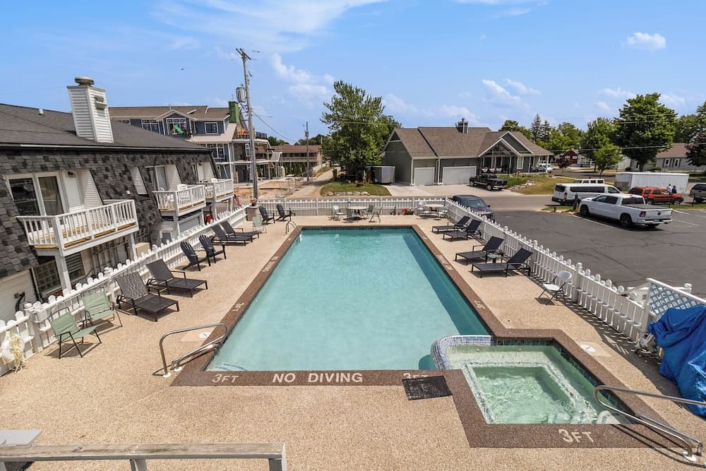 Snyder's Shoreline Inn gallery photo in Ludington, MI — image 75