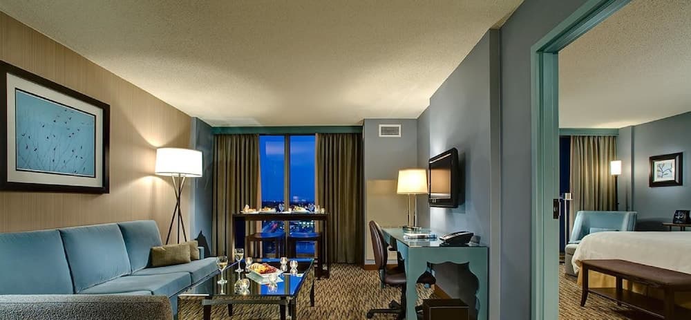 Crowne Plaza Chicago Ohare Hotel & Conf Ctr by IHG property views in Rosemont, IL — gallery photo 3