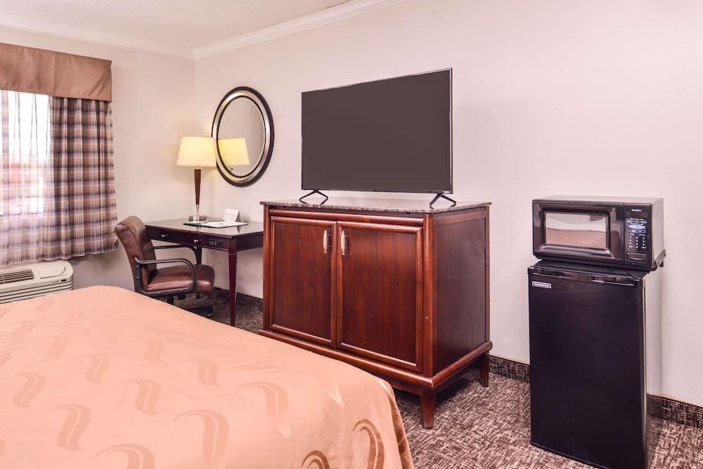 Quality Inn & Suites Beaumont gallery photo in Beaumont, TX — image 48