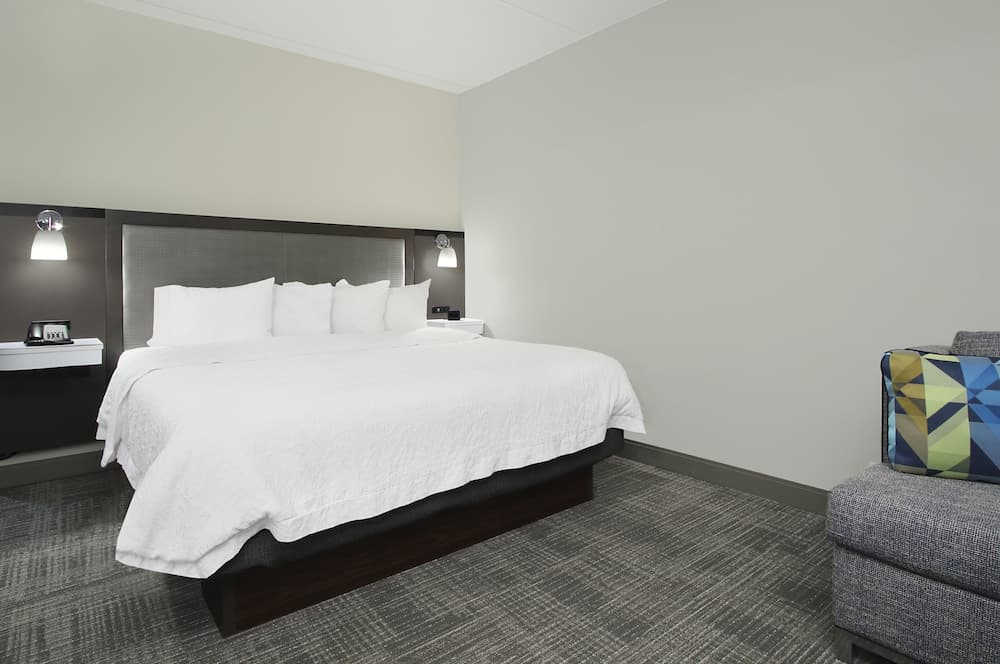 Hampton Inn Hagerstown-I-81 property views in Hagerstown, MD — gallery photo 3