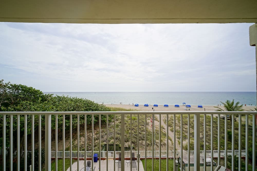 La Costa Beach Club gallery photo in Pompano Beach, FL — image 85