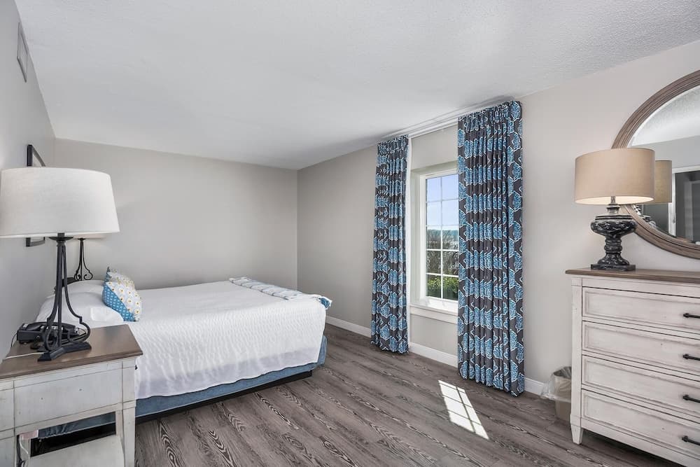 Second Floor Master Suite Bay View property views in North East, MD — gallery photo 3