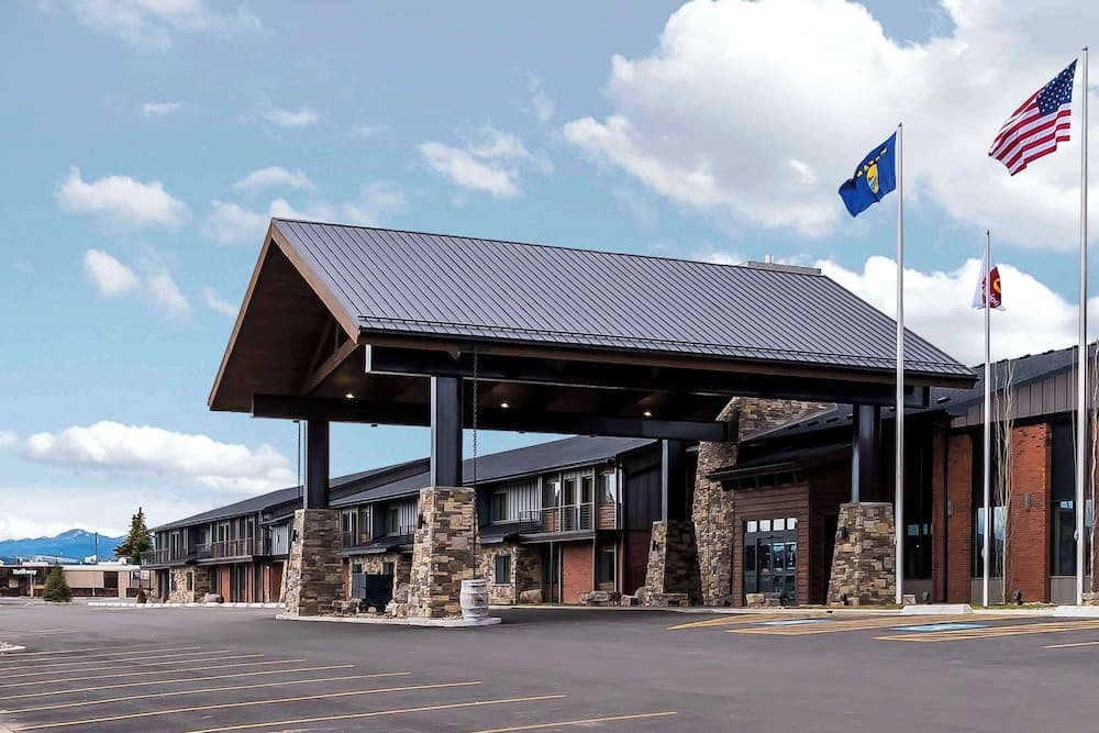Copper King Convention Center, an Ascend Collection Hotel featured exterior or lobby in Butte, MT — similar hotel