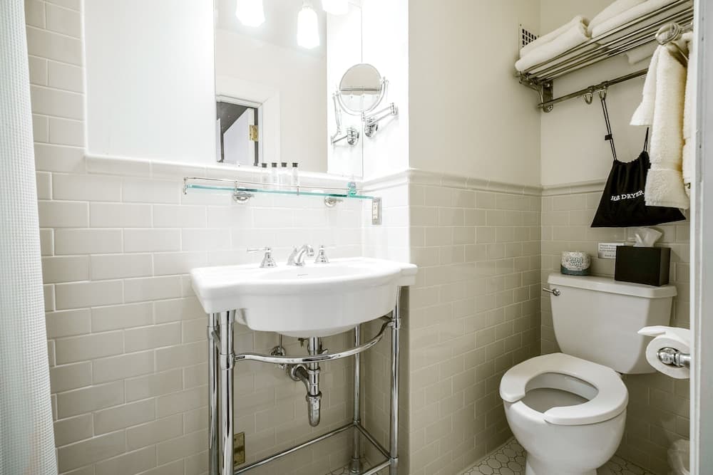 Hotel 340 gallery photo in St. Paul, MN — image 49