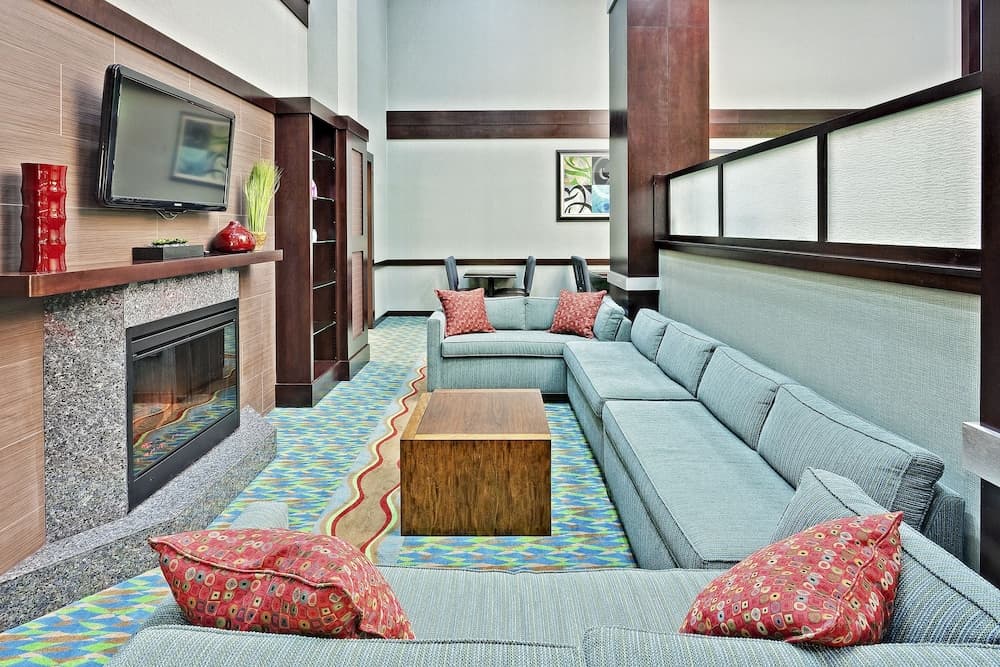 Holiday Inn Express Hotel & Suites New Philadelphia by IHG gallery photo in New Philadelphia, OH — image 25