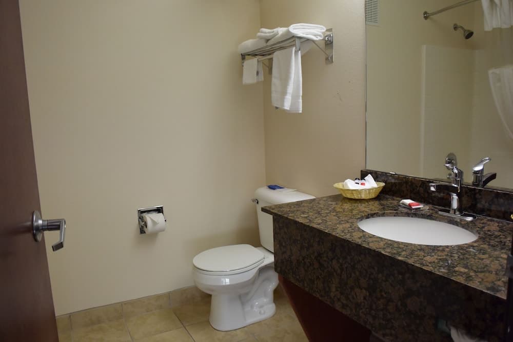 Travelodge Suites by Wyndham Newberg gallery photo in Newberg, OR — image 89
