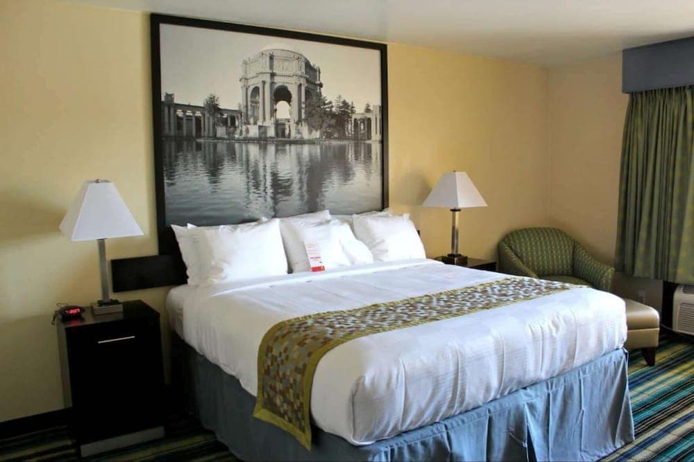Super 8 by Wyndham Vallejo/Napa Valley gallery photo in Vallejo, CA — image 24