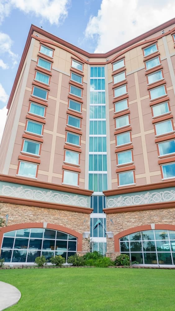 Delta Downs Racetrack Casino Hotel gallery photo in Vinton, LA — image 35