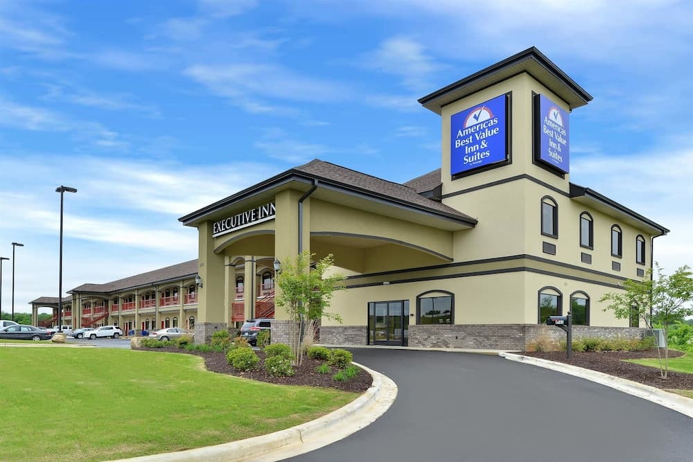 Americas Best Value Inn Tupelo interior in Tupelo, MS — gallery photo 2