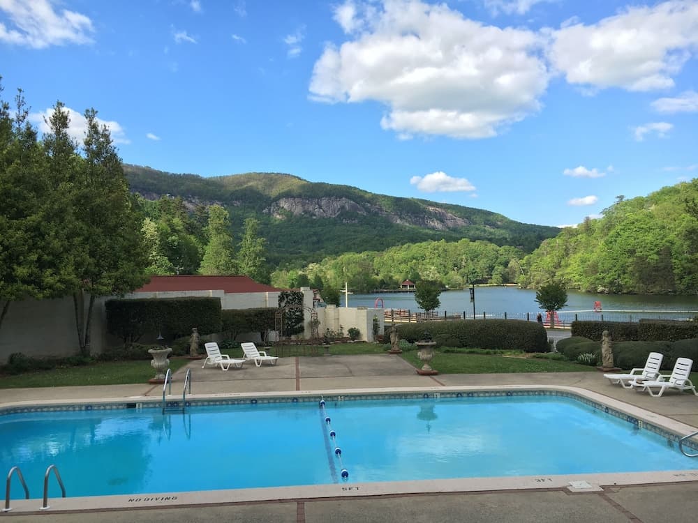 The 1927 Lake Lure Inn & Spa — hotel in Lake Lure, North Carolina
