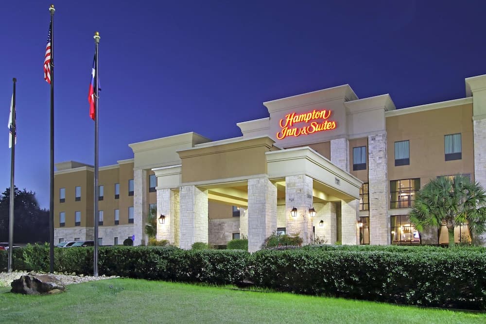 Hampton Inn & Suites Buffalo featured exterior or lobby in Buffalo, TX — similar hotel