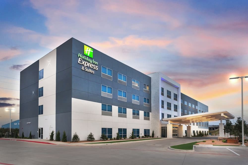 Holiday Inn Express & Suites Waco Downtown by IHG — hotel in Waco, Texas