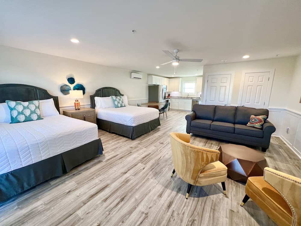 Saltwater Suites gallery photo in Holly Ridge, NC — image 8