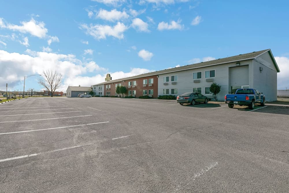 Relax Inn — hotel in Alexandria, Minnesota