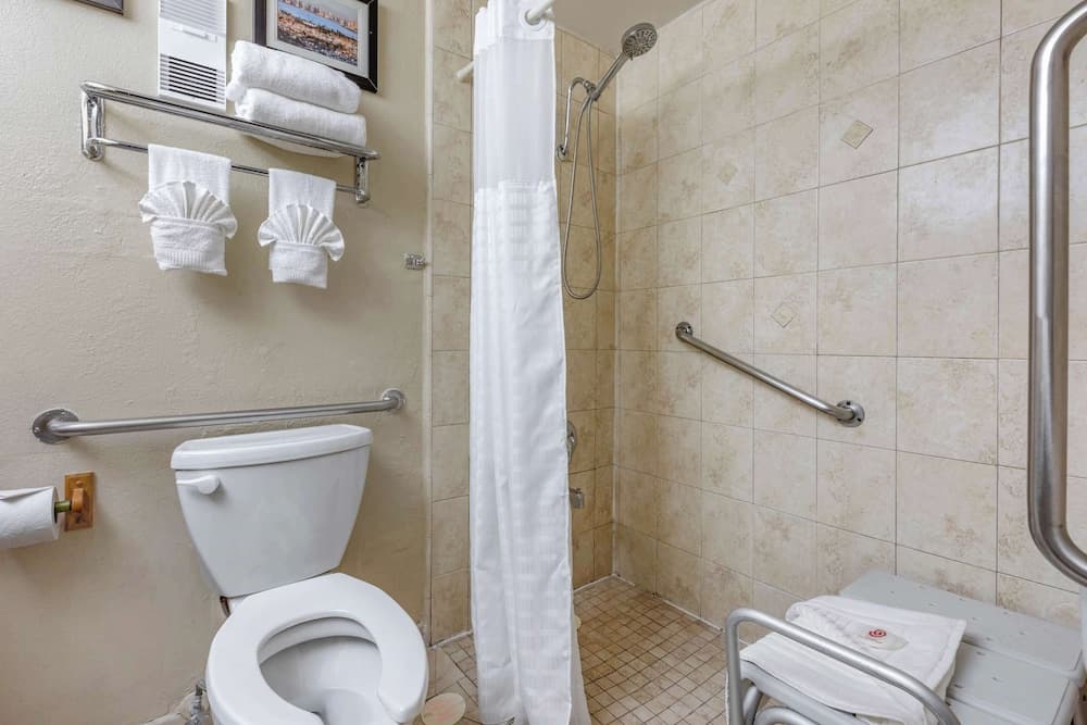 Comfort Inn Escondido San Diego North County gallery photo in Escondido, CA — image 8