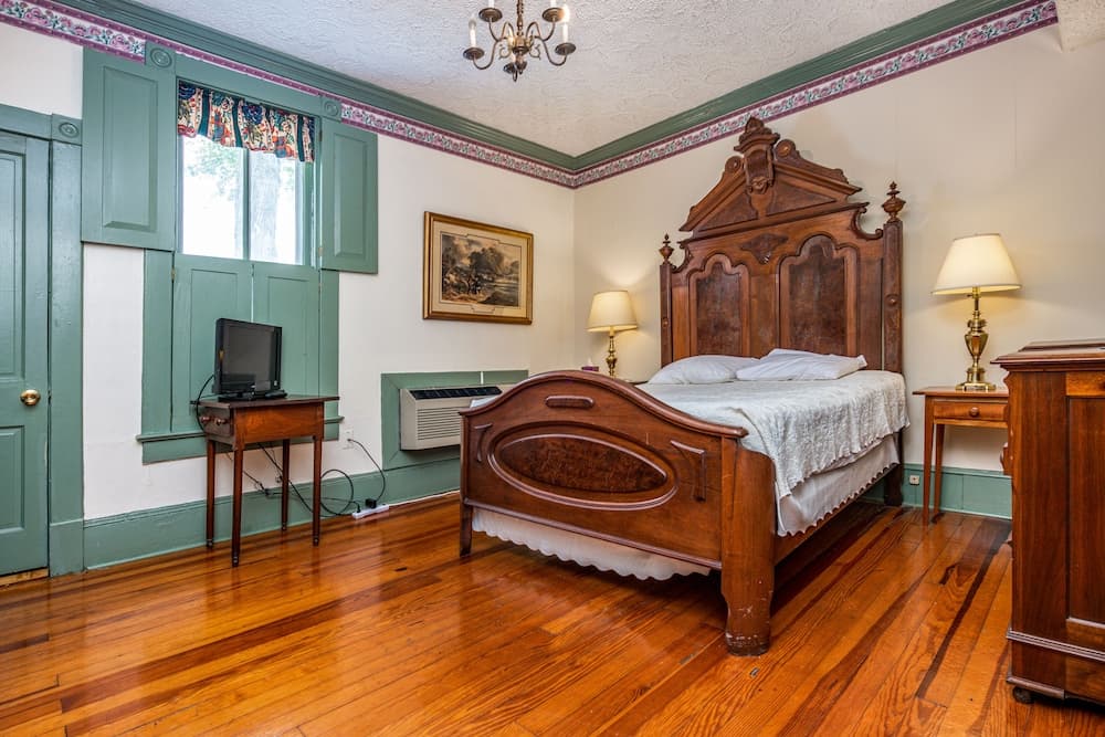 Wayside Inn gallery photo in Middletown, VA — image 97
