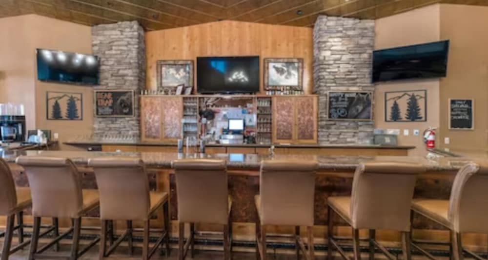 The Ridge at Lake Tahoe property views in Stateline, NV — gallery photo 3